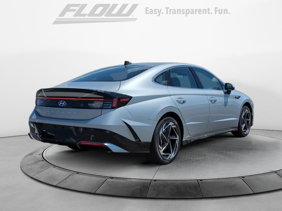 New 2026 Hyundai Sonata SEL FWD image 7