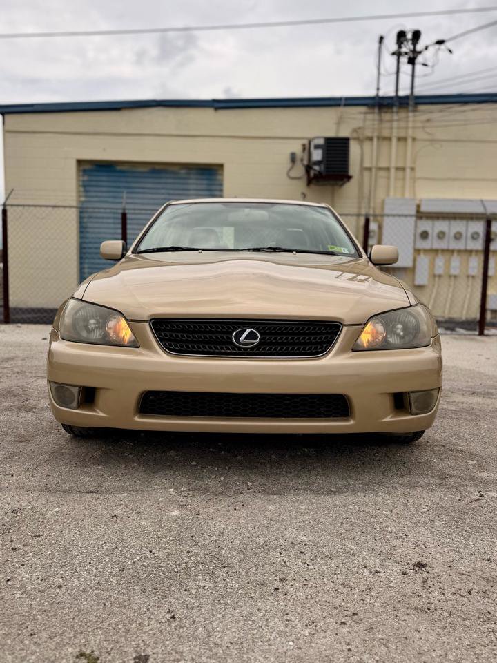 Used 2004 Lexus IS 300 RWD image 6
