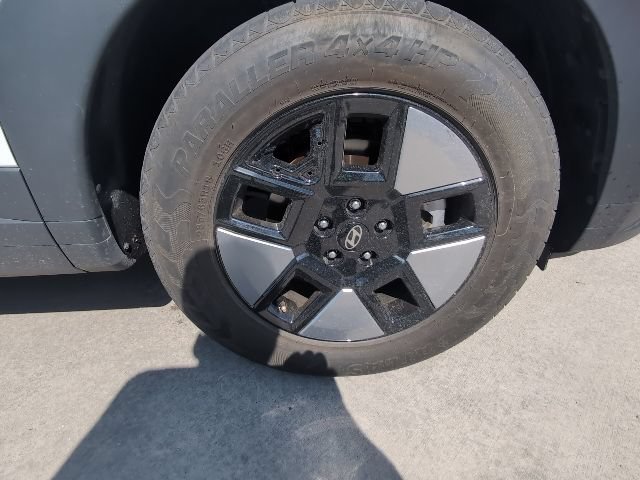 Used 2025 Hyundai Santa Fe SEL AWD/4WD image 33