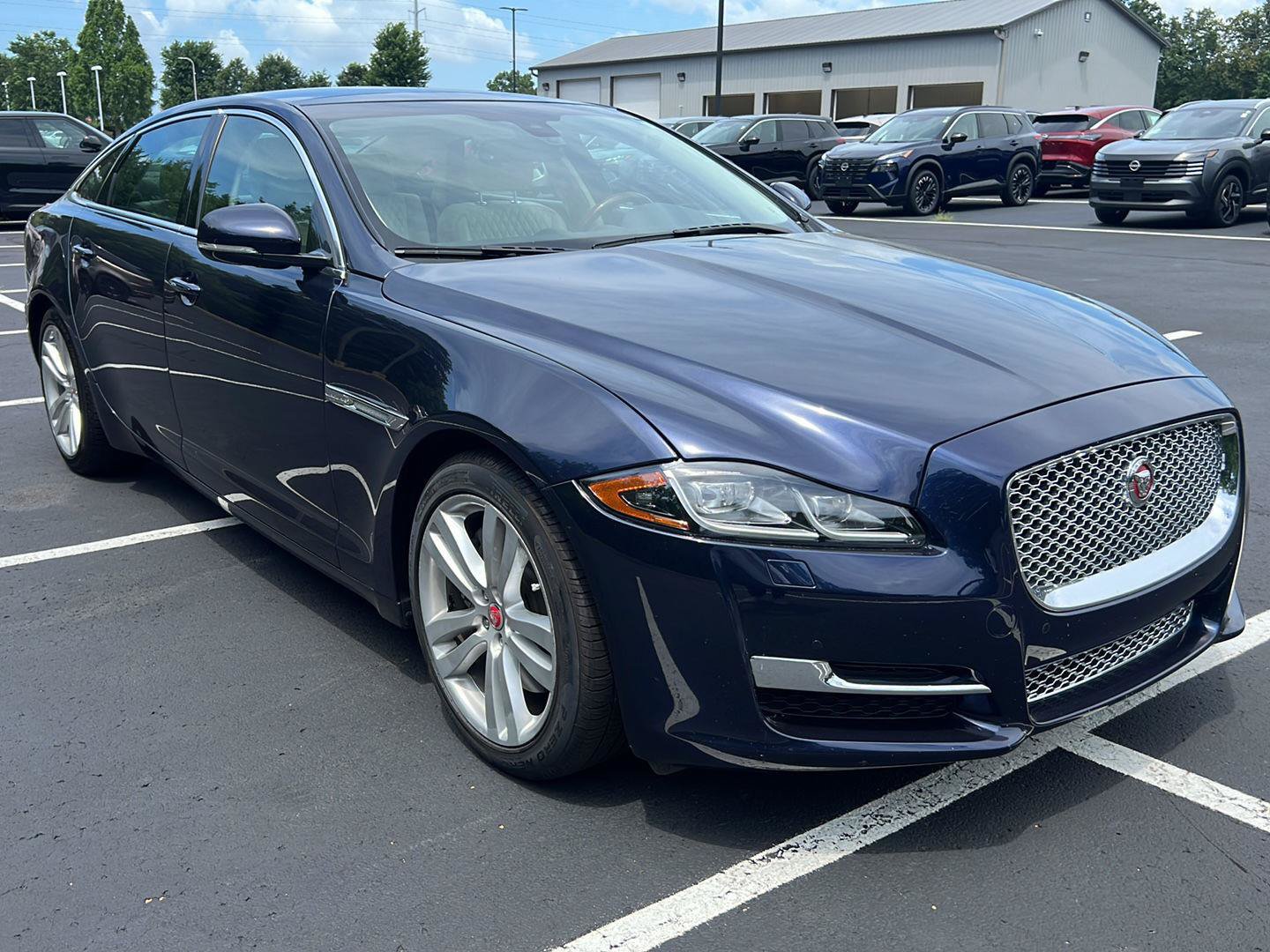Used 2016 Jaguar XJ L Portfolio AWD/4WD image 7