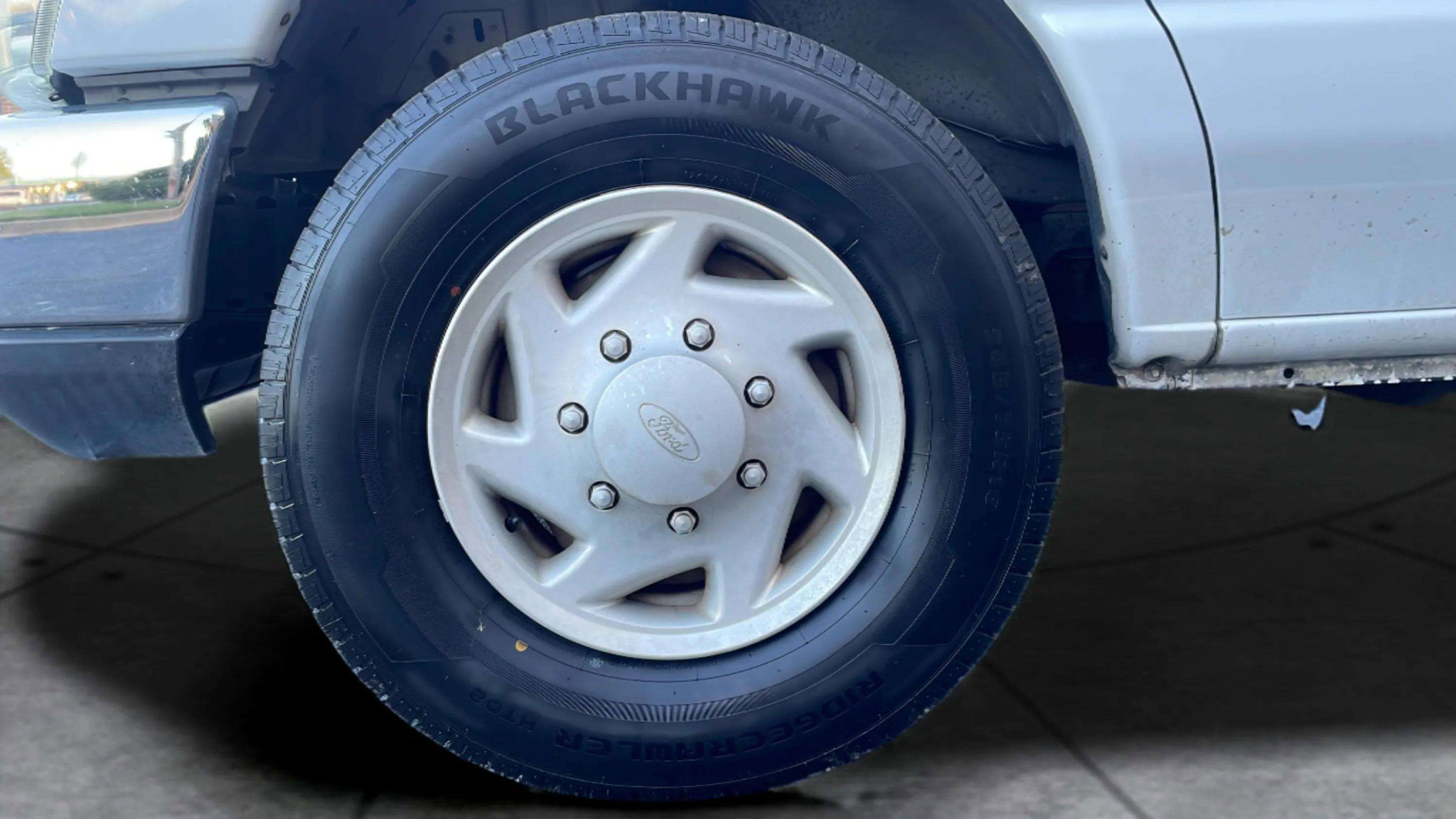 Used 2009 Ford E-350 and Econoline 350 XL image 39