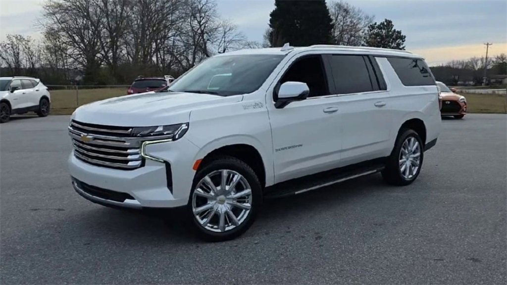 Used 2021 Chevrolet Suburban High Country image 4