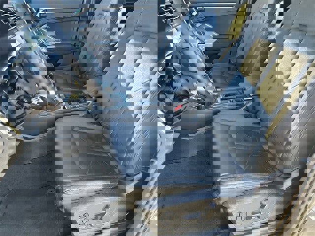 Used 2020 Audi Q3 2.0T Premium w/ Convenience Package image 21