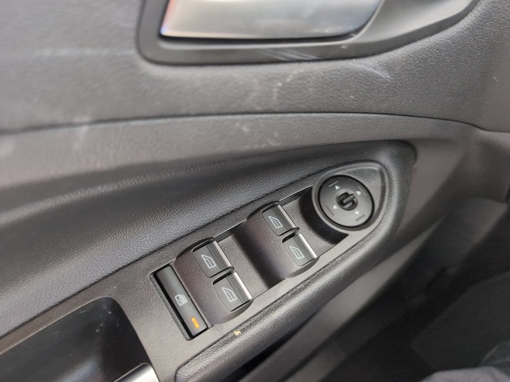 Used 2019 Ford Escape SE AWD/4WD image 18
