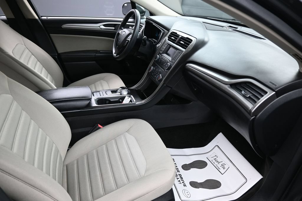 Used 2018 Ford Fusion S FWD image 28