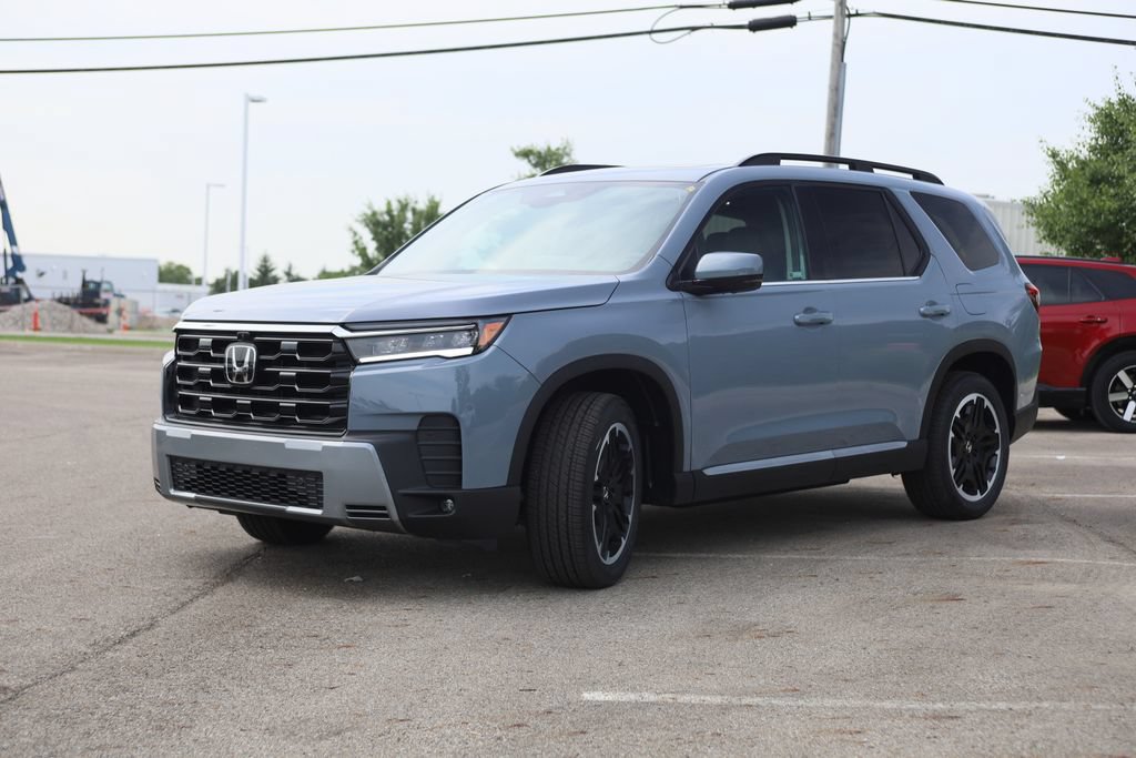 New 2026 Honda Pilot Touring image 3