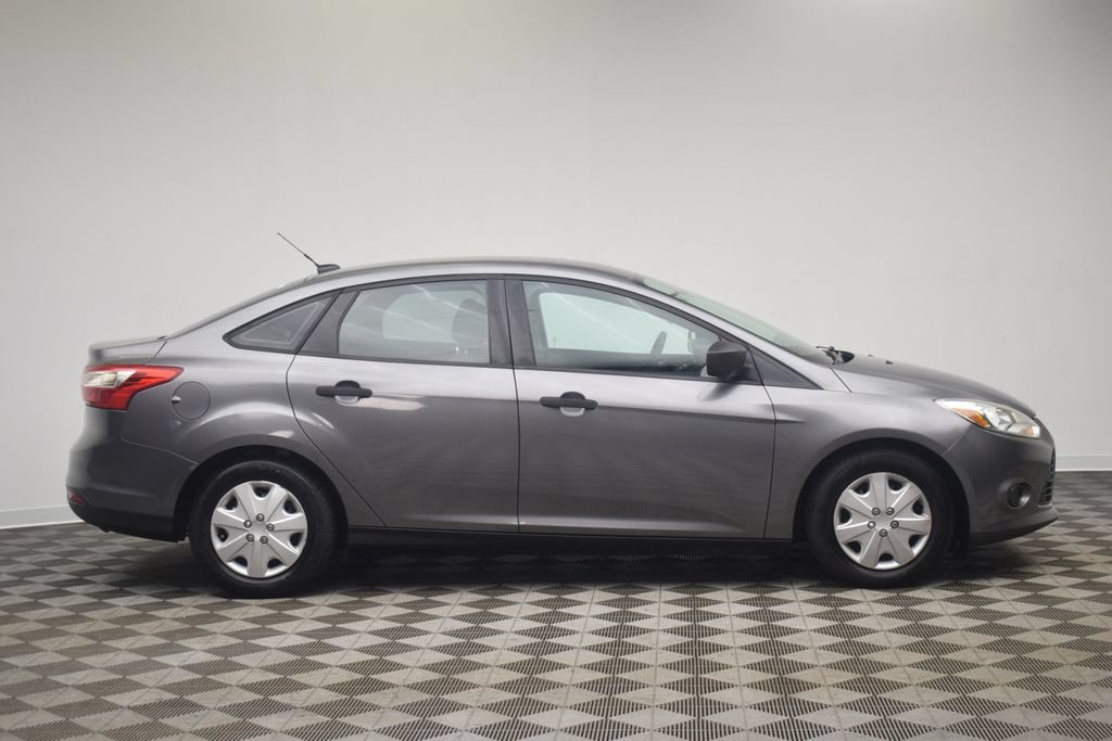 Used 2013 Ford Focus S FWD image 11