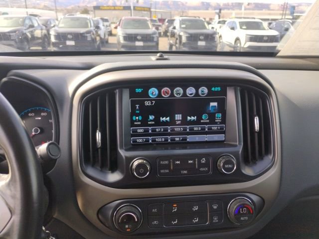 Used 2018 Chevrolet Colorado Z71 AWD/4WD image 18