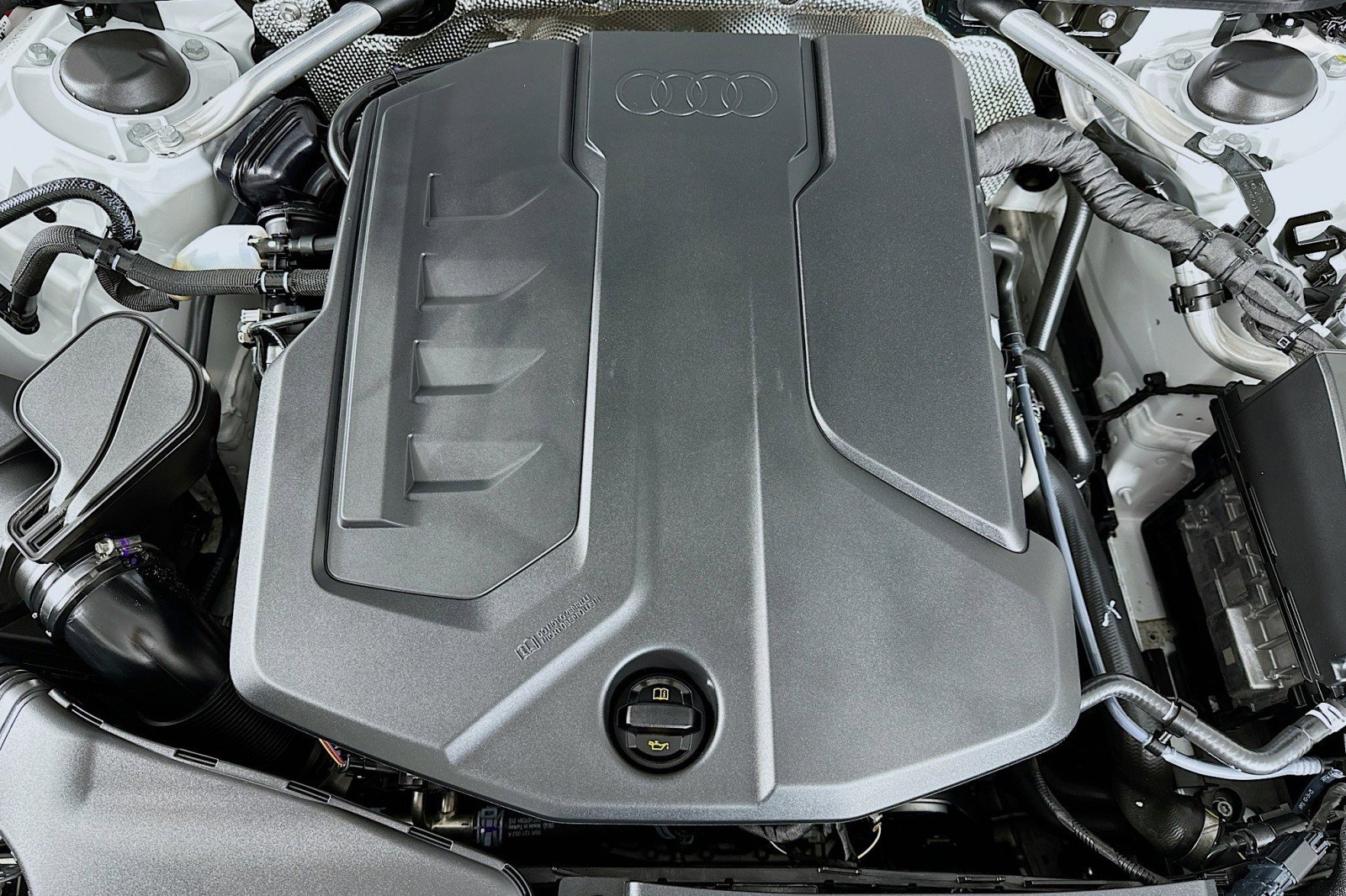 Used 2025 Audi A5 2.0T Premium Plus w/ Premium Plus AWD/4WD image 13
