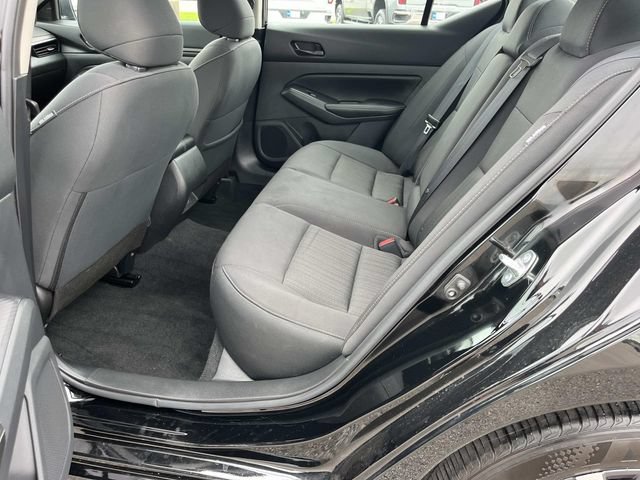 Used 2025 Nissan Altima 2.5 SV FWD image 17