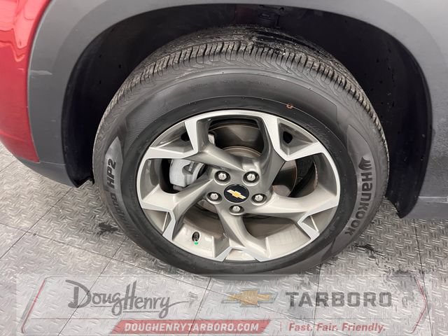 Used 2025 Chevrolet Trax LT FWD image 21