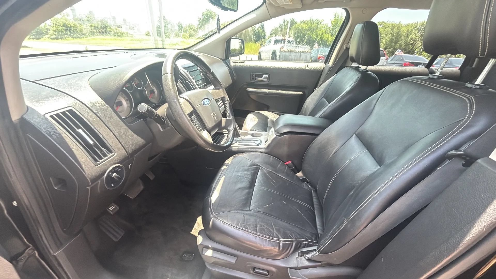 Used 2010 Ford Edge SEL FWD image 28