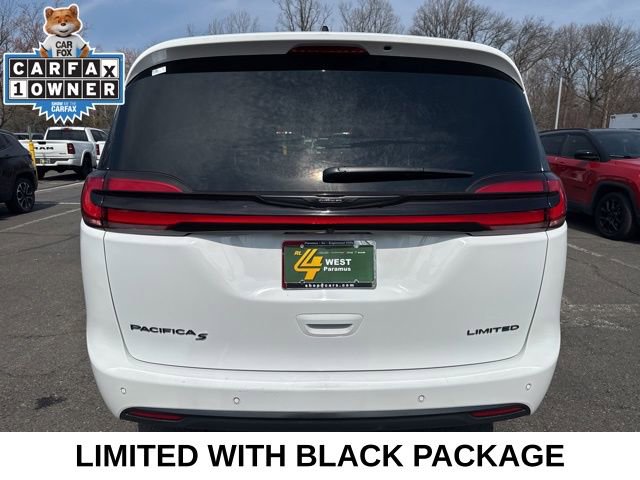 Used 2025 Chrysler Pacifica Limited image 19