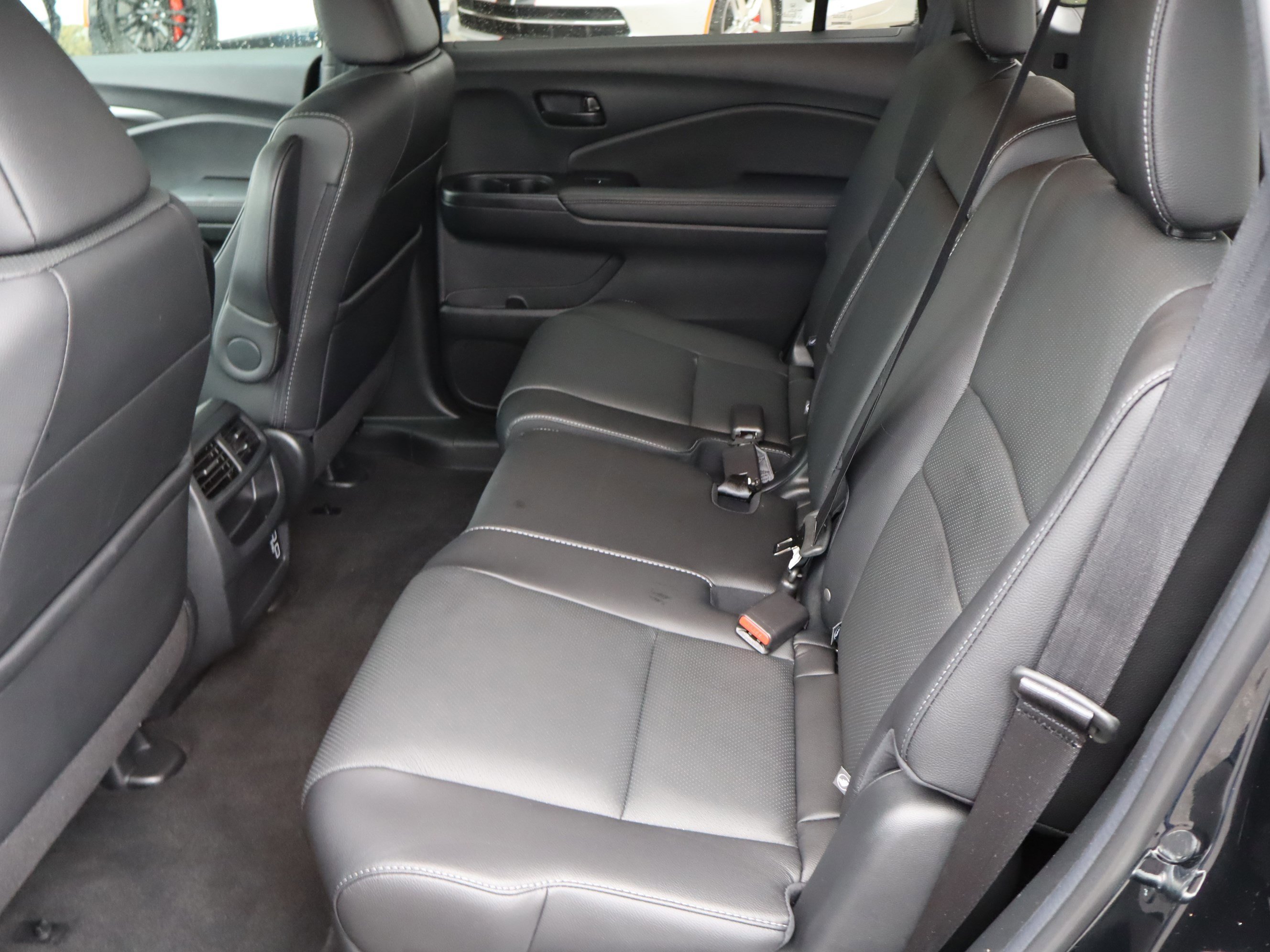 Used 2022 Honda Passport EX-L image 32