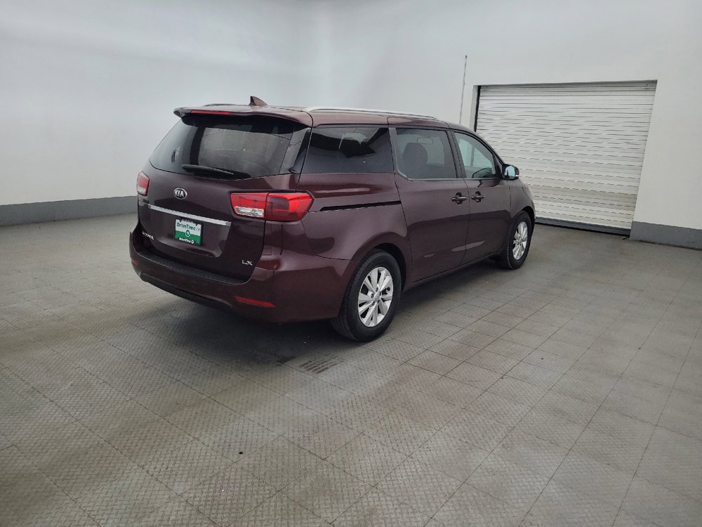 Used 2016 Kia Sedona LX w/ LX Convenience Package FWD image 9