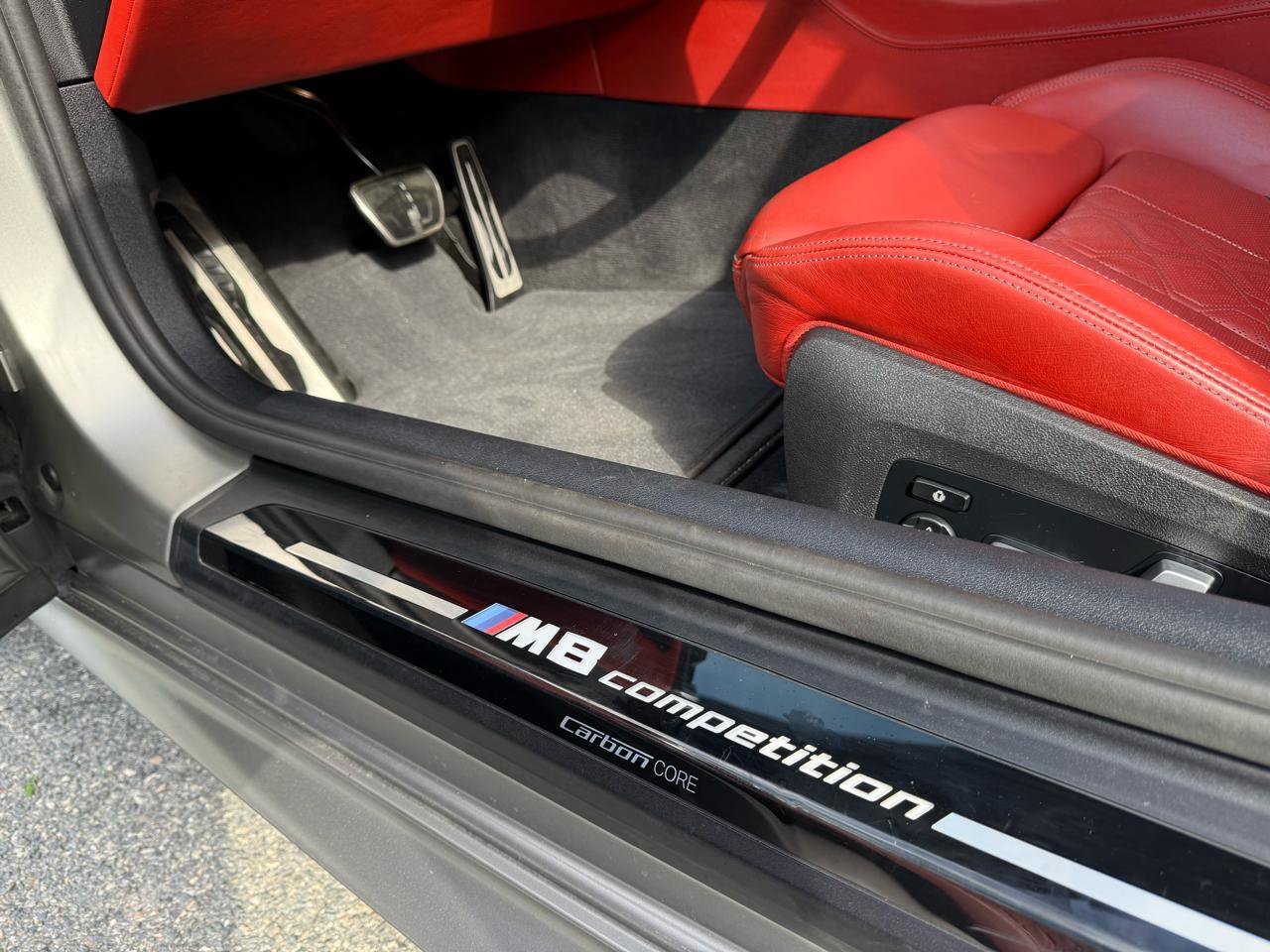 Used 2022 BMW M8 Competition w/ M Carbon Exterior Package AWD/4WD image 12