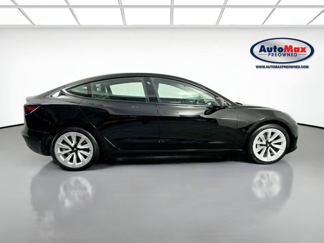Used 2021 Tesla Model 3 Standard Range Plus image 10