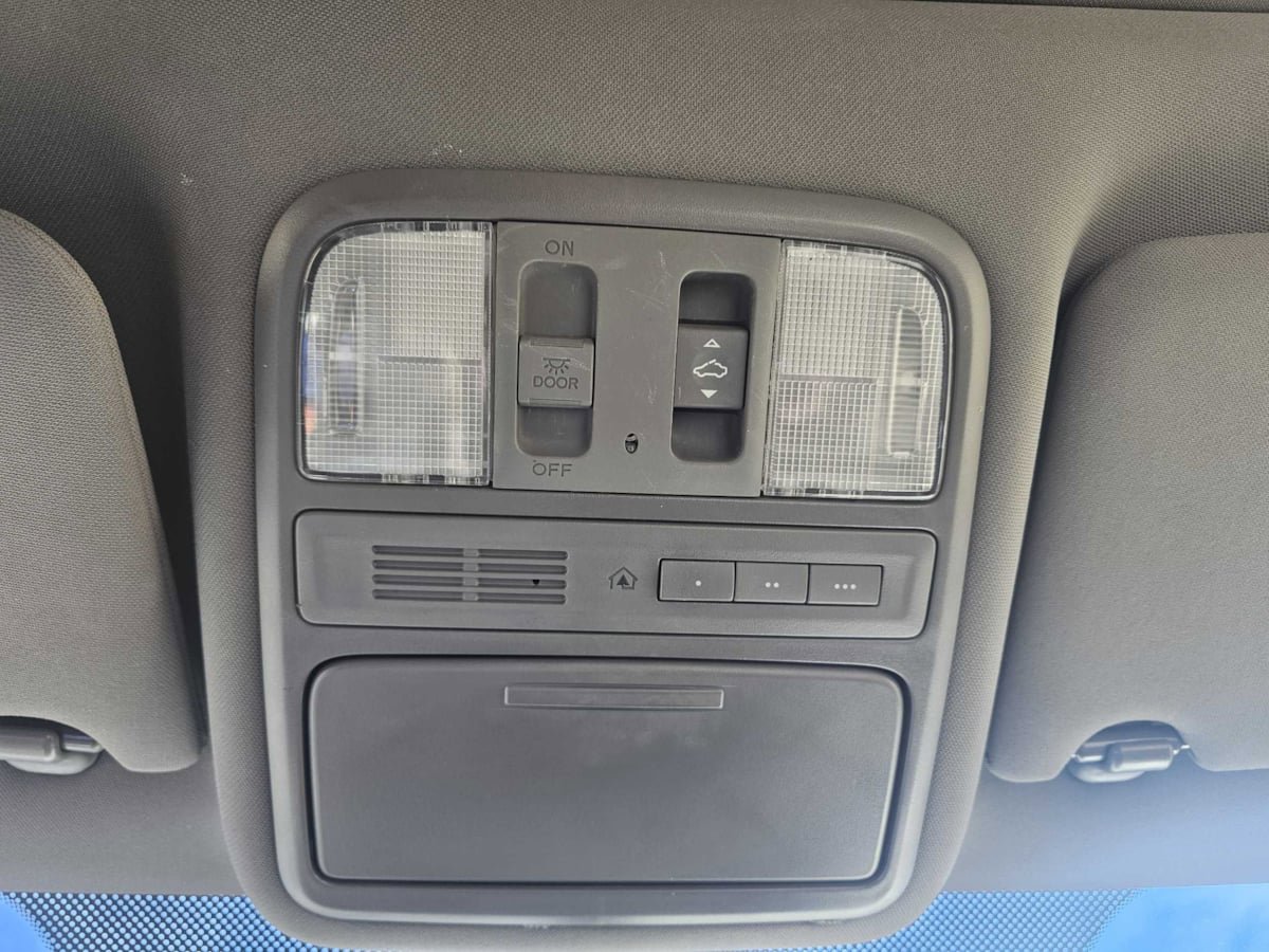 Used 2010 Honda Pilot EX-L image 19