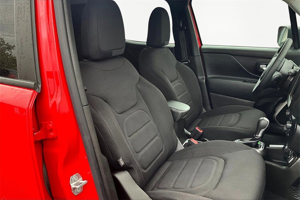 Used 2022 Jeep Renegade Latitude image 7