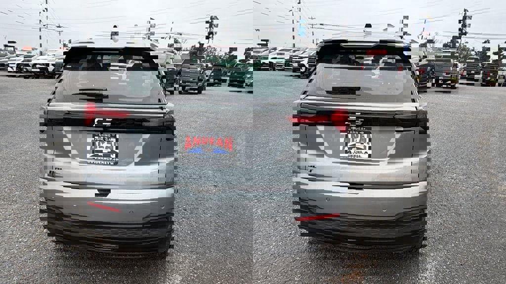 New 2027 Chevrolet Bolt LT image 6