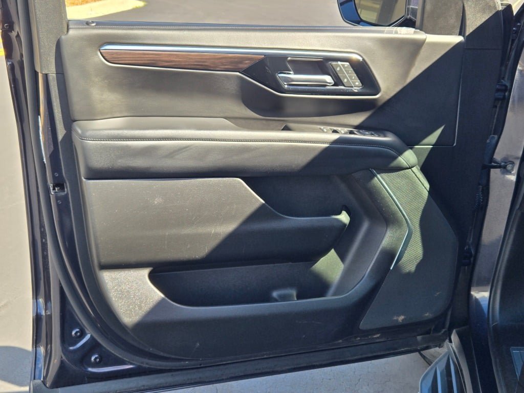 Certified 2025 Chevrolet Tahoe LT AWD/4WD image 23
