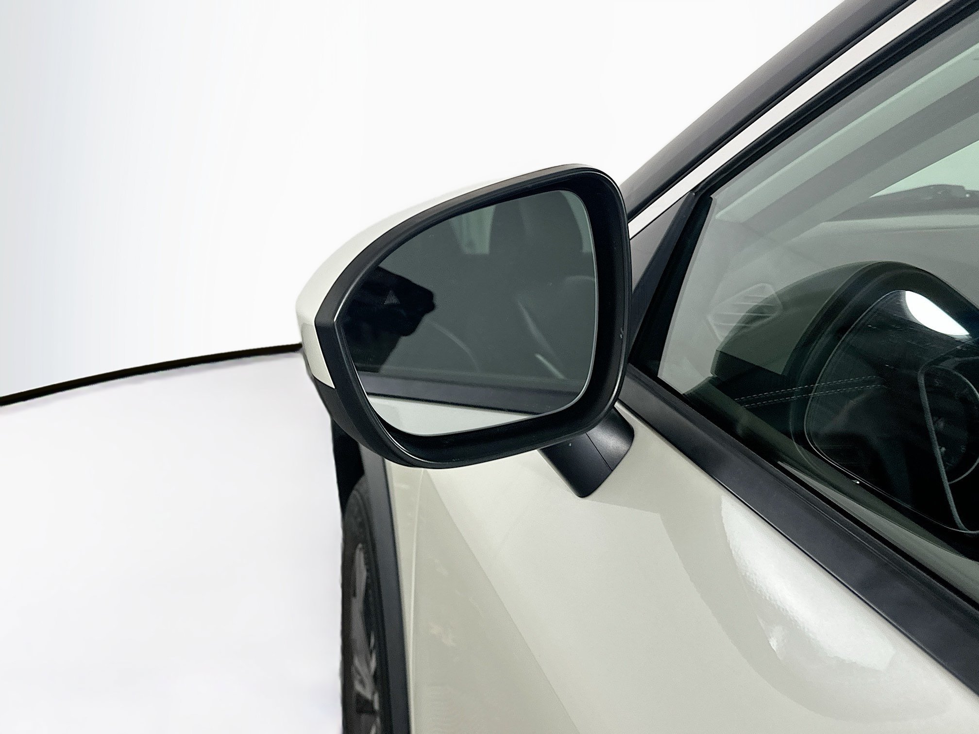 Used 2023 Nissan Rogue SV w/ SV Premium B Package FWD image 16