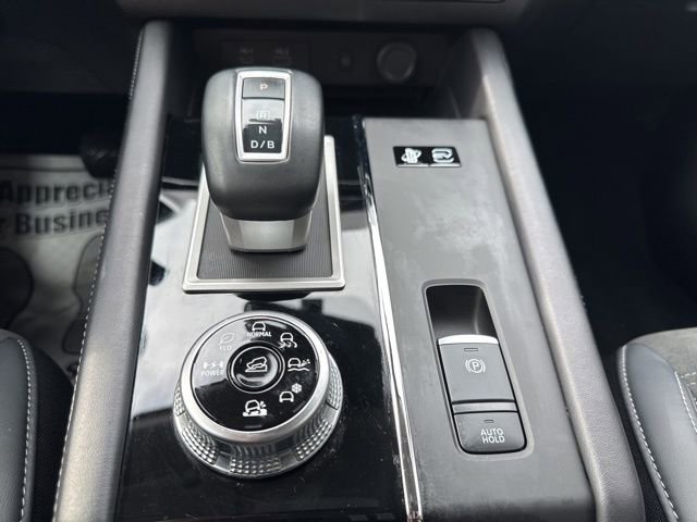 Used 2025 Mitsubishi Outlander SE image 19