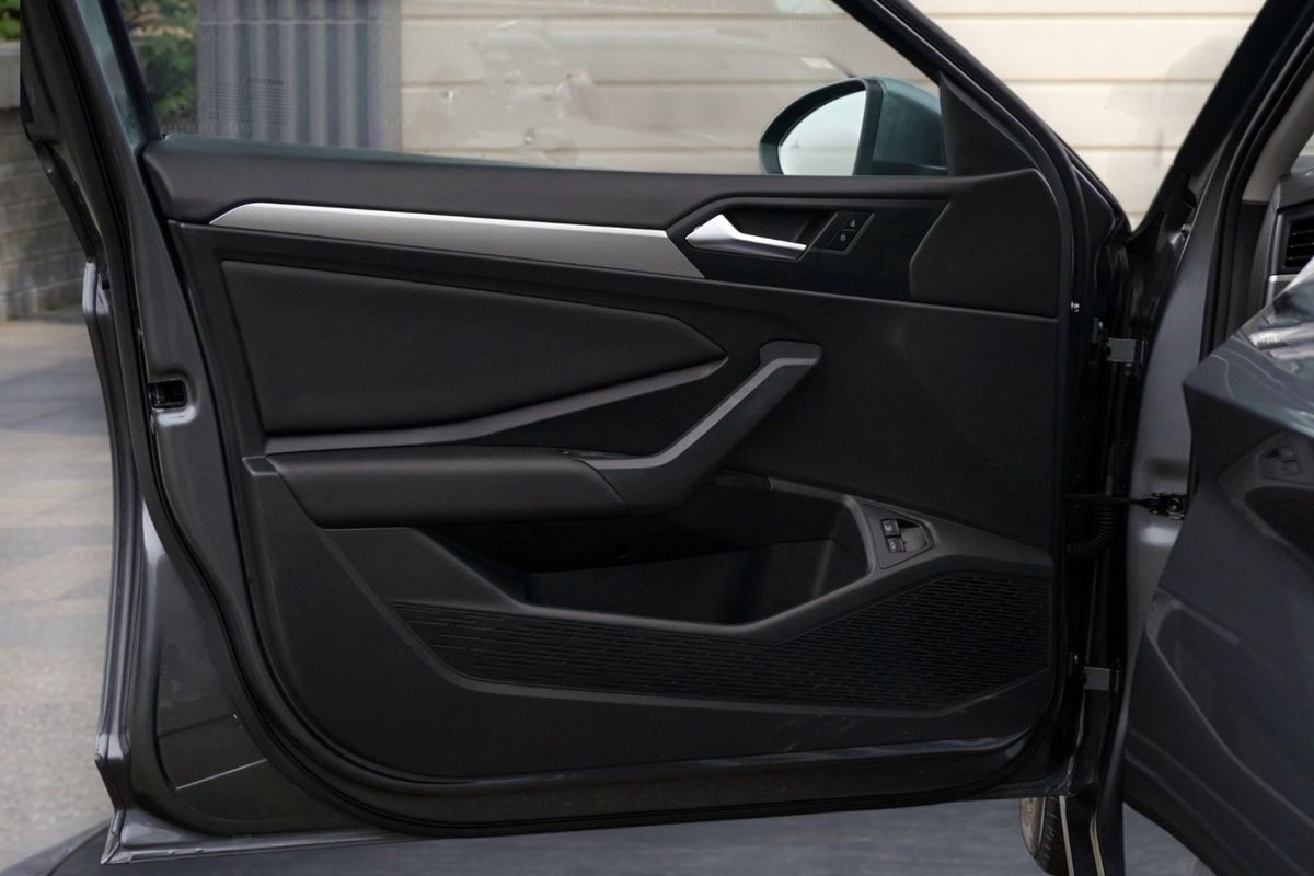 Used 2021 Volkswagen Jetta image 12