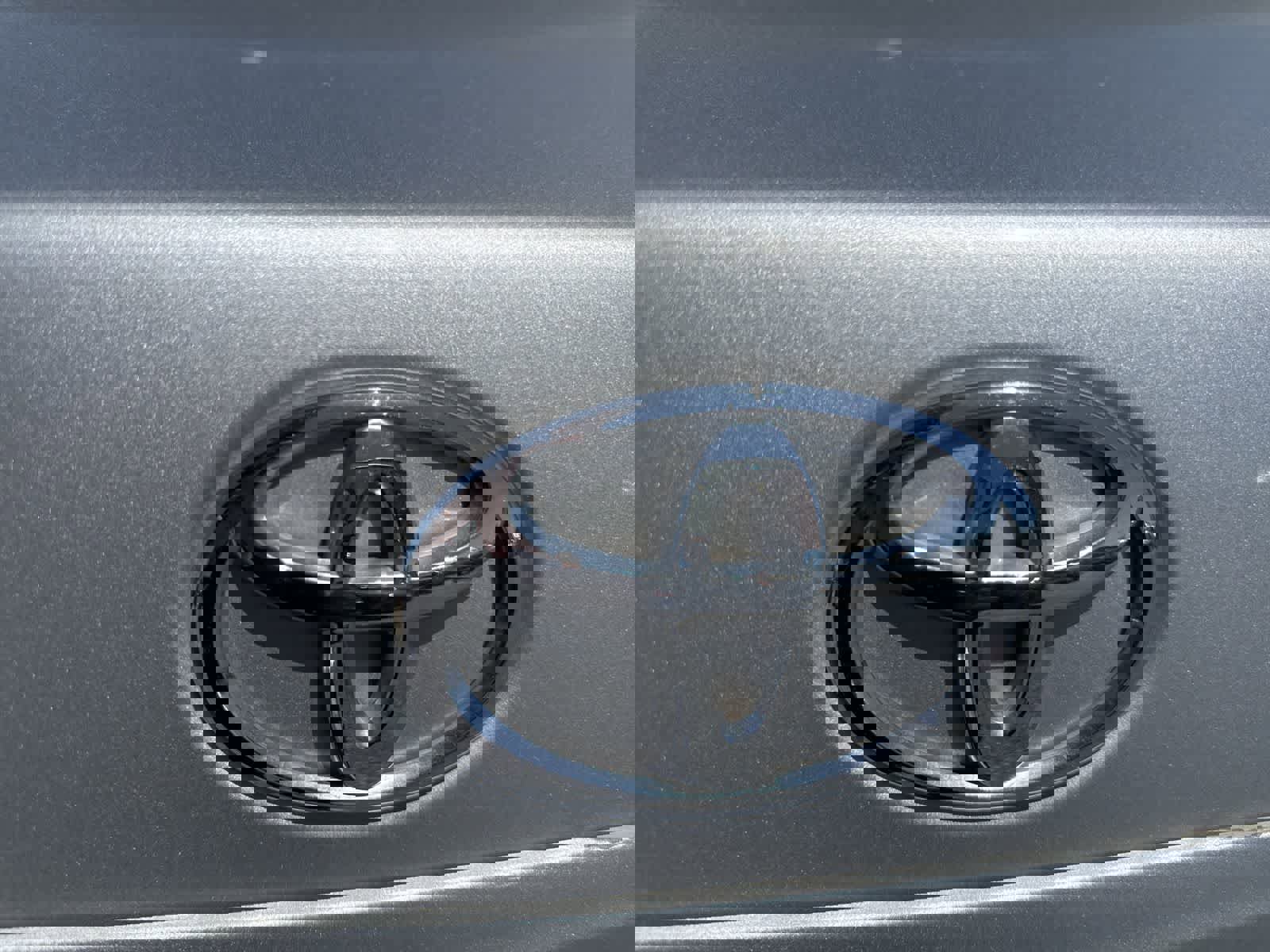 Used 2010 Toyota Corolla LE image 14