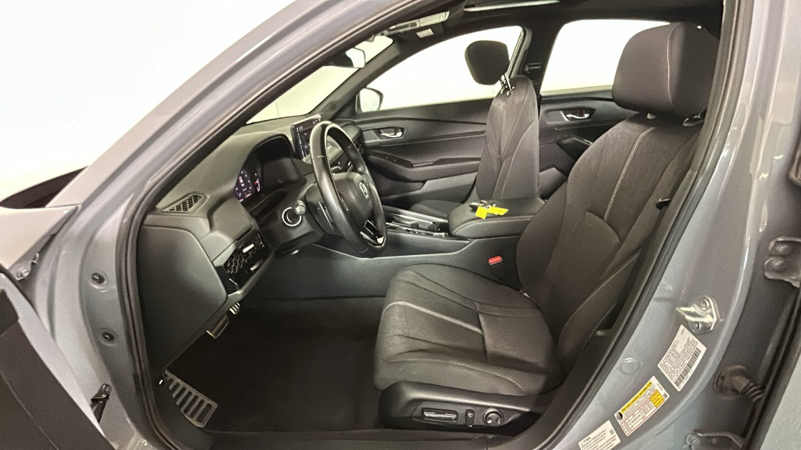 Used 2023 Honda Accord Sport image 12