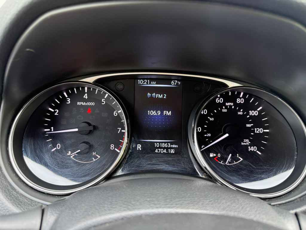 Used 2016 Nissan Rogue SV FWD image 14