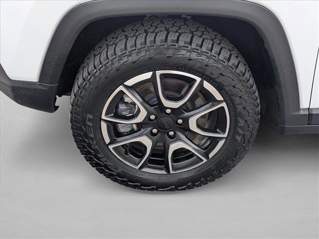 Used 2024 Jeep Compass Trailhawk image 21