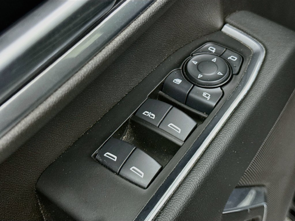 Used 2025 Chevrolet Silverado 3500 LT w/ All Star Edition AWD/4WD image 18
