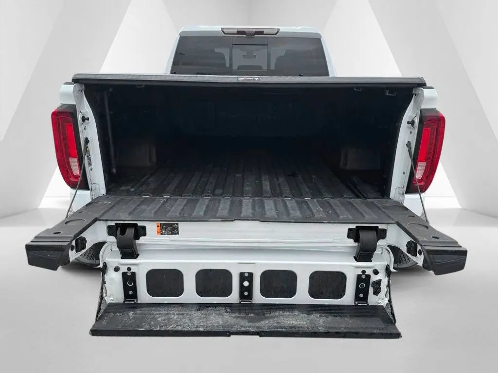 Used 2022 GMC Sierra 1500 Denali w/ Denali Reserve Package AWD/4WD image 32