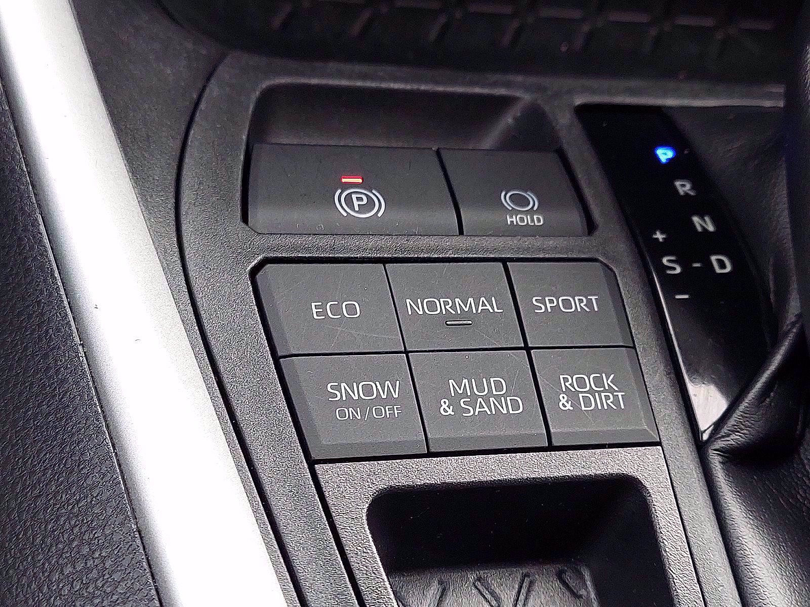 Certified 2019 Toyota RAV4 XLE image 25