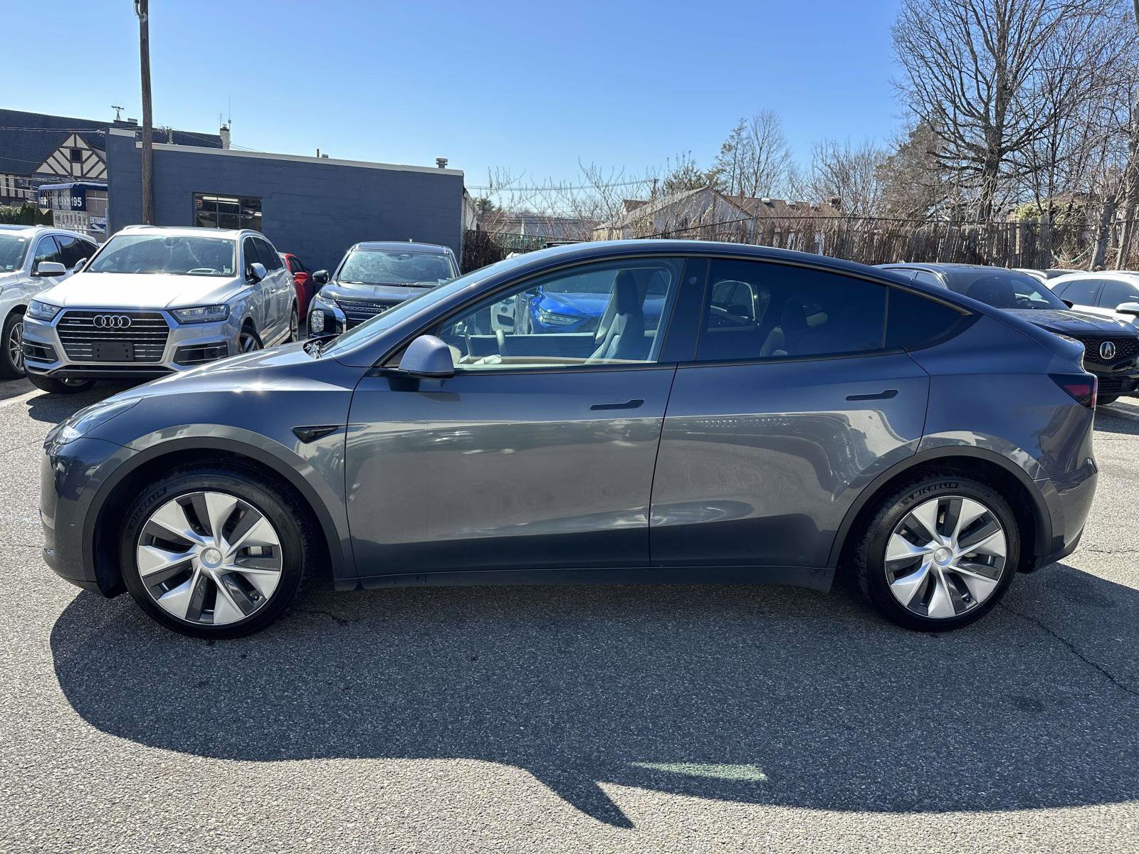 Used 2022 Tesla Model Y Long Range AWD/4WD image 6