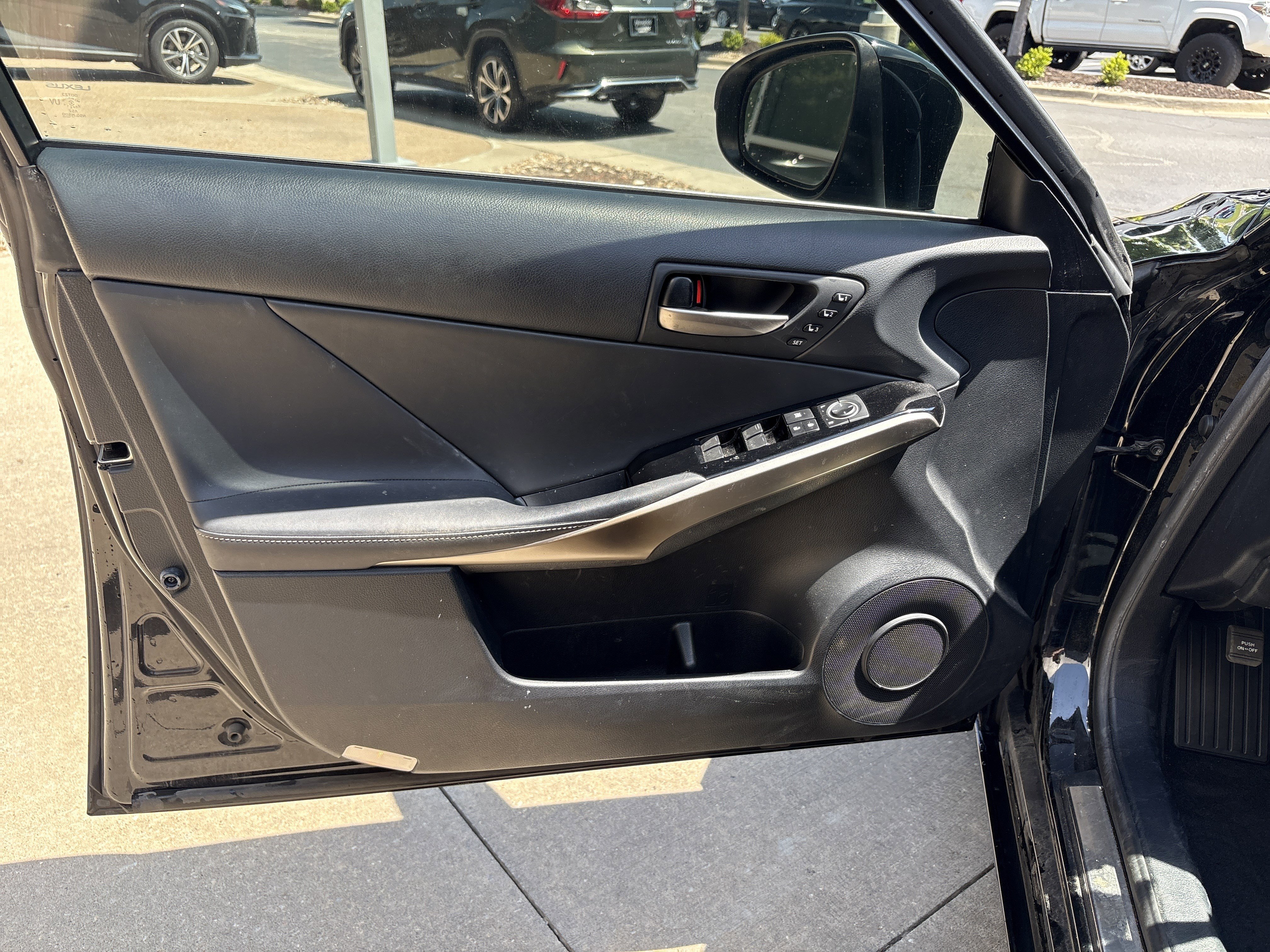 Used 2018 Lexus IS 300 AWD w/ Comfort Package image 14