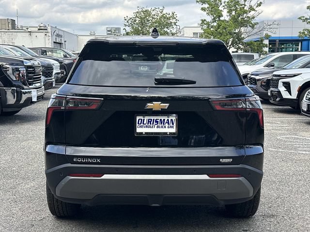 New 2026 Chevrolet Equinox LT w/ Safety and Technology Package FWD image 3