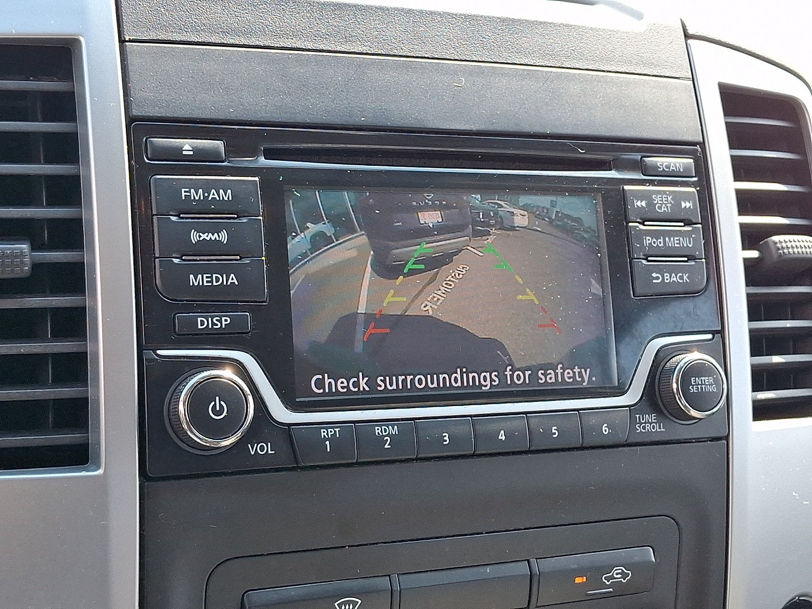 Used 2018 Nissan Frontier SV AWD/4WD image 18