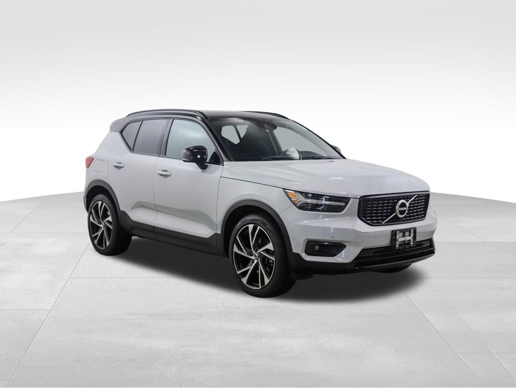 Used 2021 Volvo XC40 T5 R-Design w/ Protection Package Premier image 7