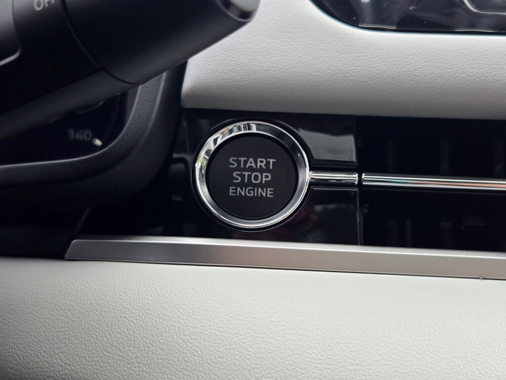 New 2026 Mitsubishi Outlander SE AWD/4WD image 24