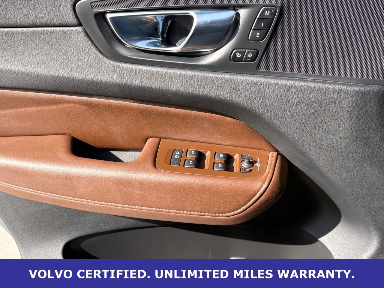 Certified 2023 Volvo XC60 T8 Plus w/ Protection Package Premier image 24
