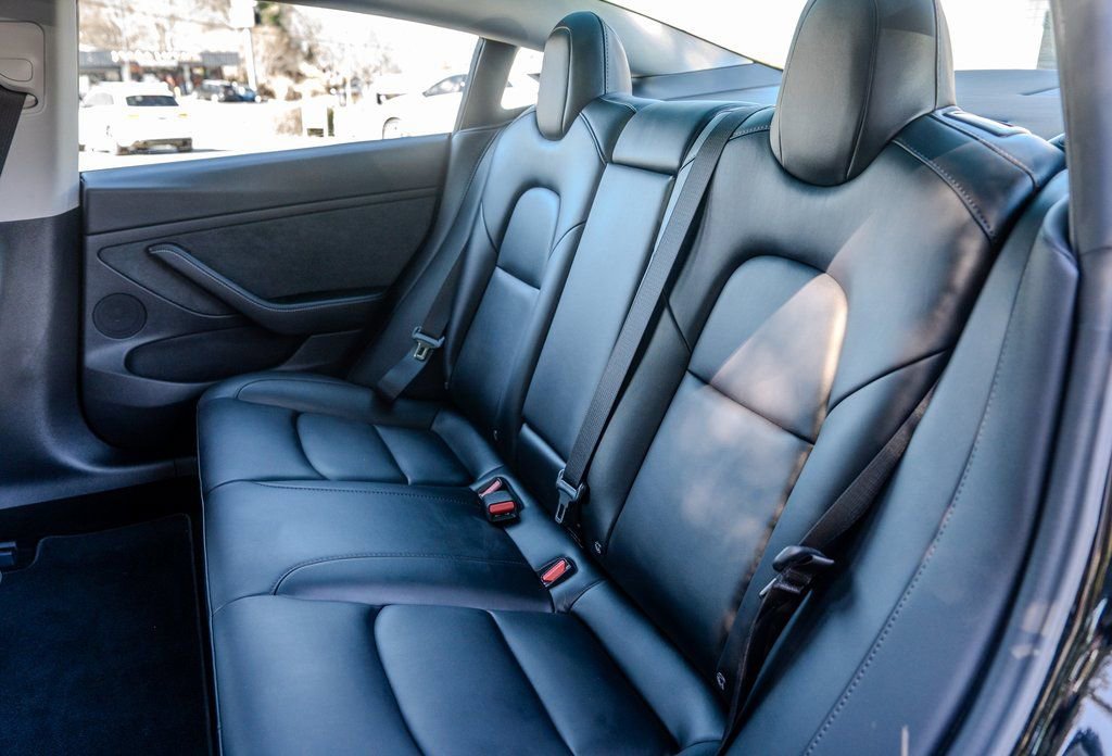 Used 2023 Tesla Model 3 Performance image 18