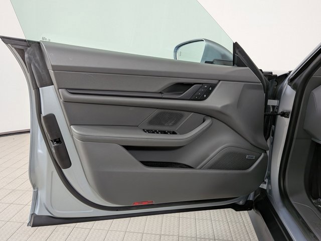 Certified 2022 Porsche Taycan RWD image 13