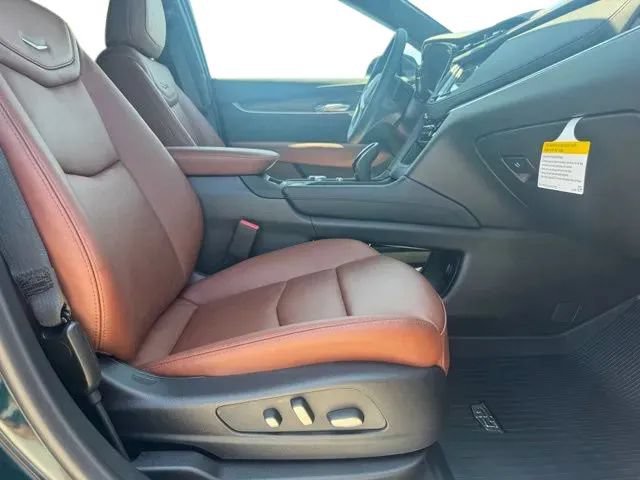 New 2026 Cadillac XT5 Premium Luxury w/ Driver Assist Package AWD/4WD image 13