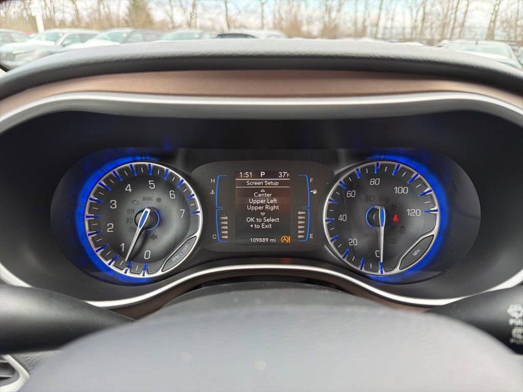 Used 2017 Chrysler Pacifica Touring image 29