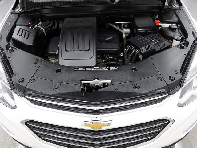 Used 2016 Chevrolet Equinox LTZ w/ Enhanced Convenience Package image 28