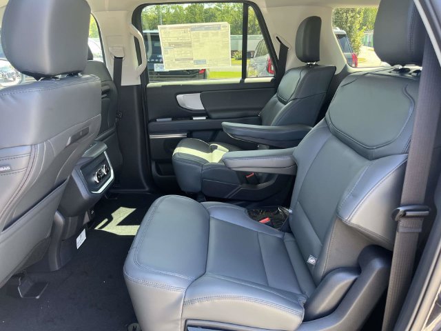 New 2027 Ford Expedition Max Active RWD image 9