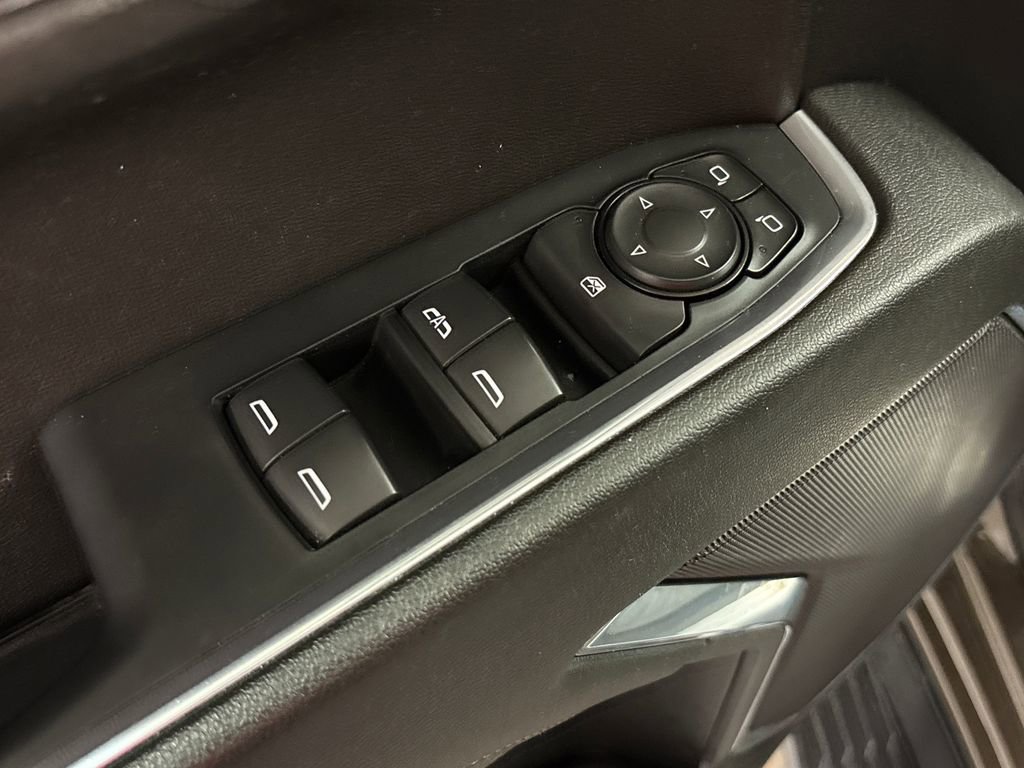 Used 2023 Chevrolet Silverado 1500 LT image 24