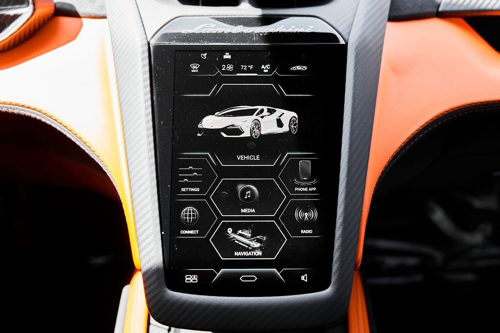 Used 2024 Lamborghini Revuelto AWD/4WD image 65